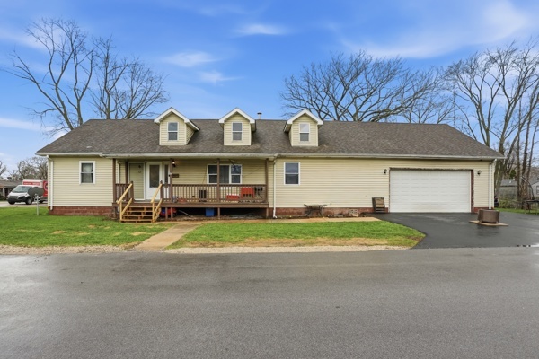 421 Nobes Avenue, Lockport, IL