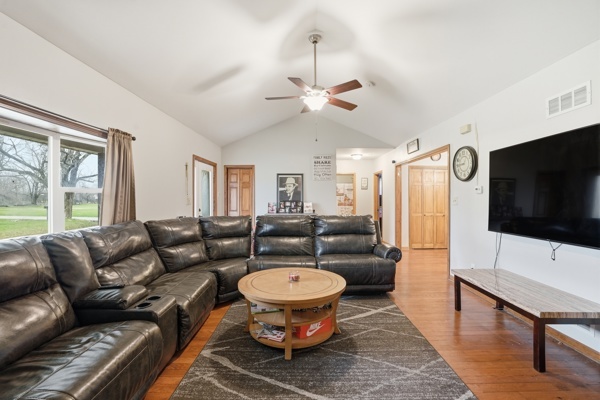 421 Nobes Avenue, Lockport, IL