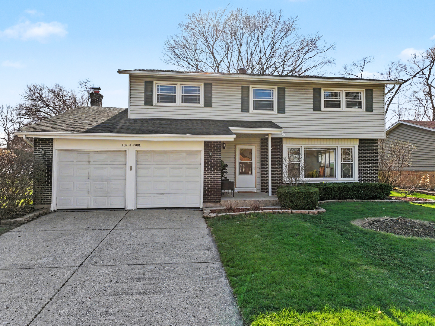 1004 N Greenfield Lane, Mount Prospect, IL