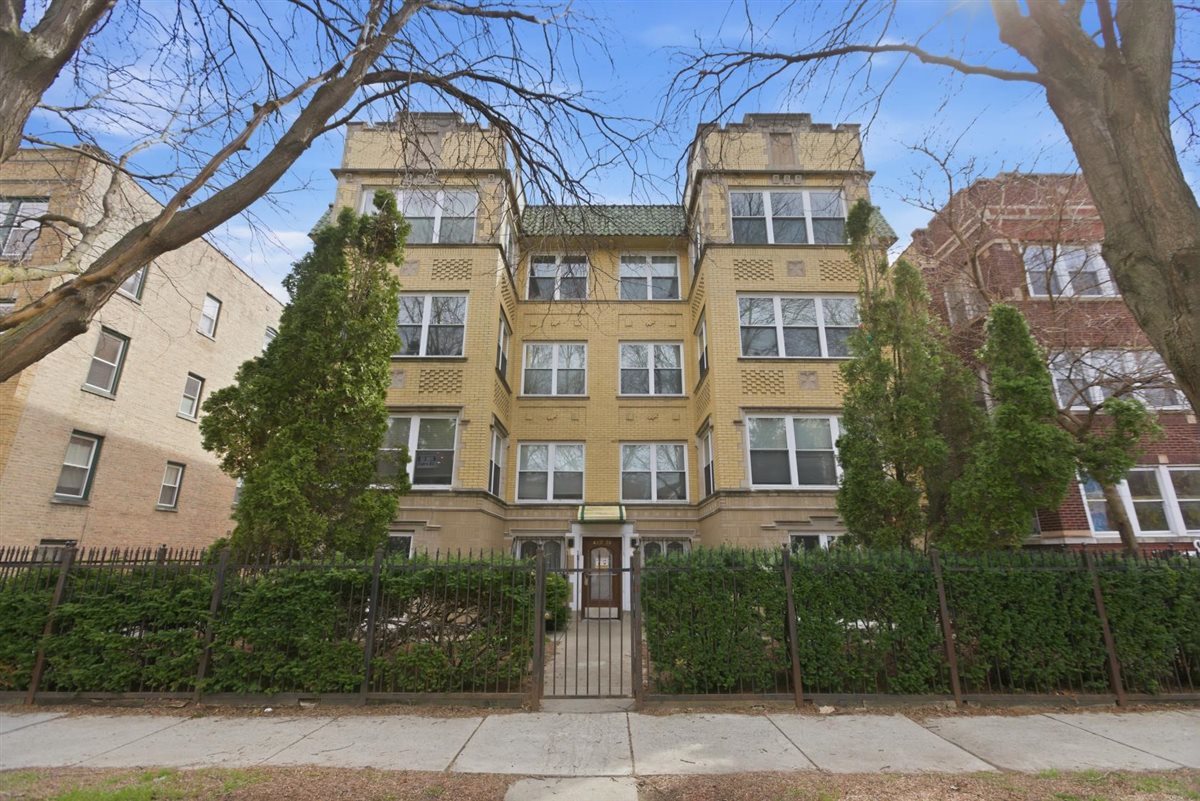 4939 N St. Louis Avenue #3N, Chicago, IL
