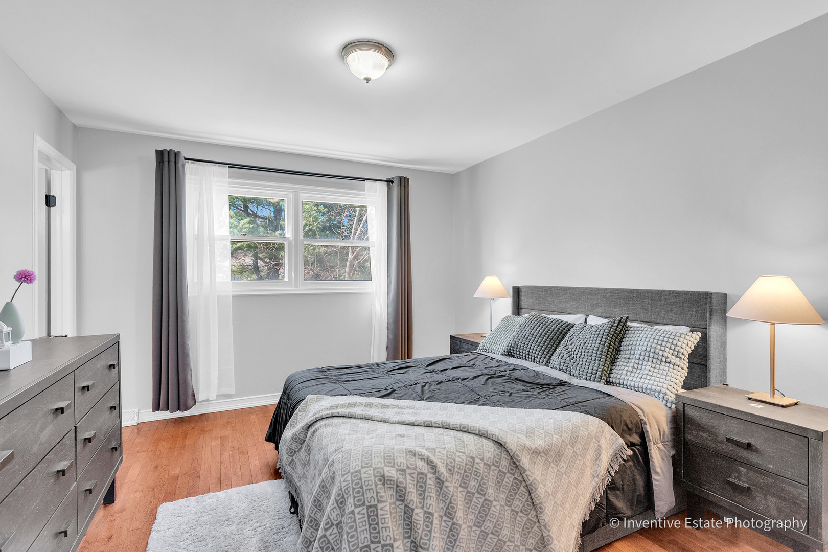 1560 Sheffield Drive, Elgin, IL