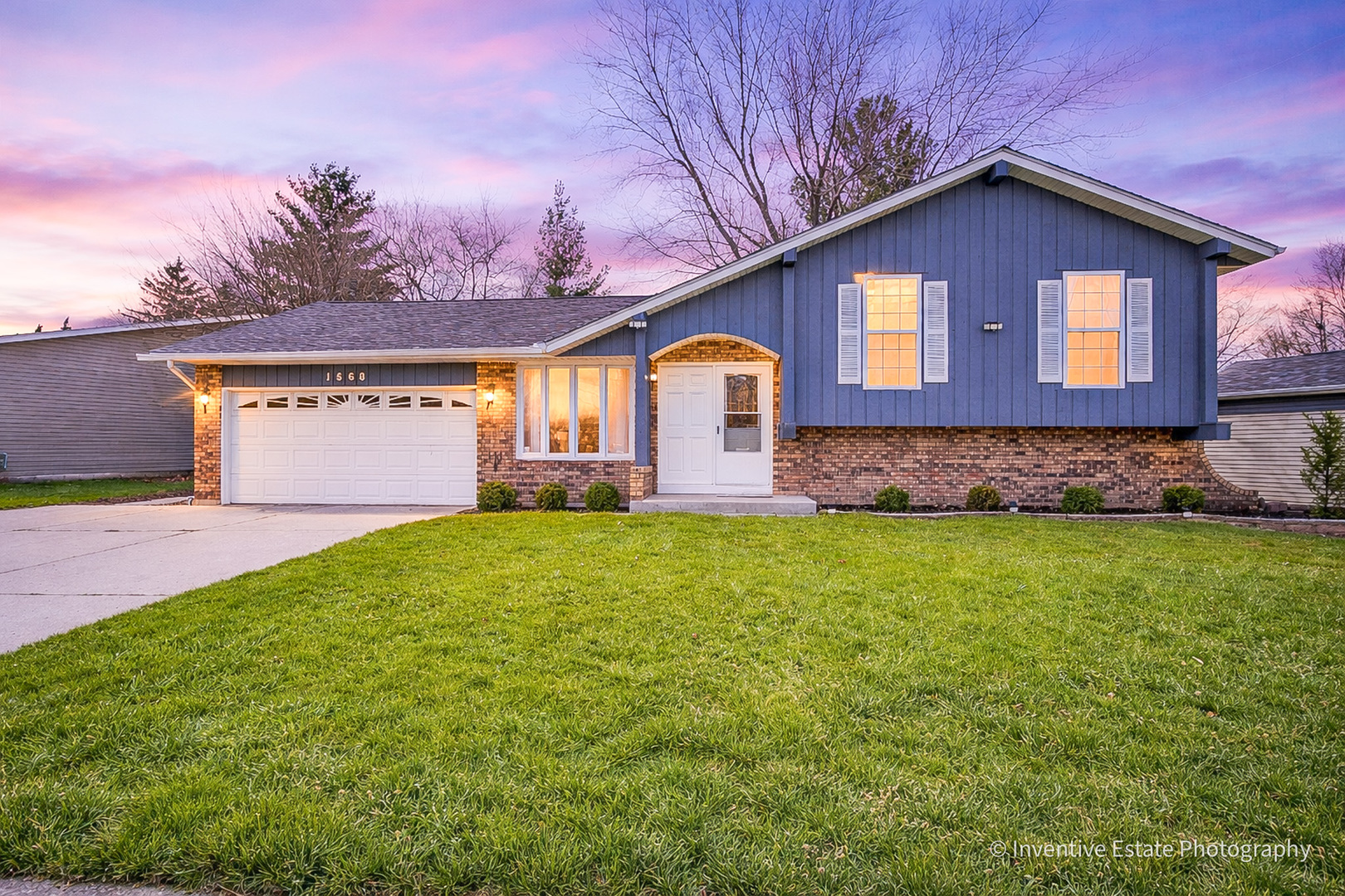 1560 Sheffield Drive, Elgin, IL