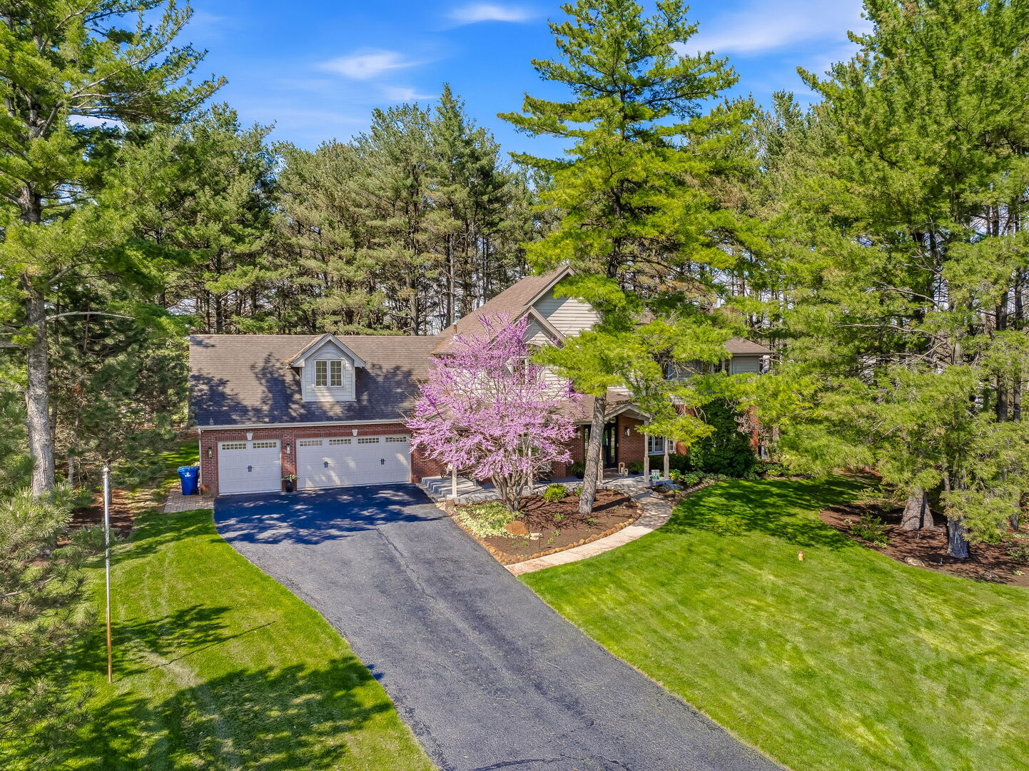 17960 S HUNT CLUB Drive, Homer Glen, IL