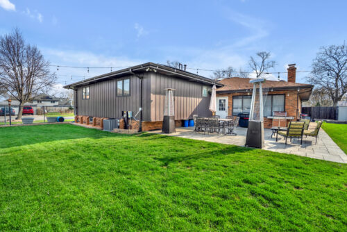 8100 Lorel Avenue, Burbank, IL