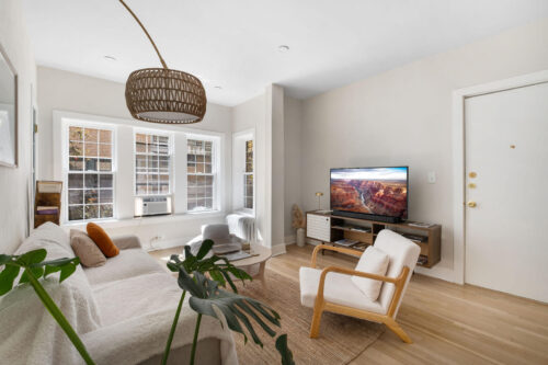 4320 N Clarendon Avenue #2011, Chicago, IL