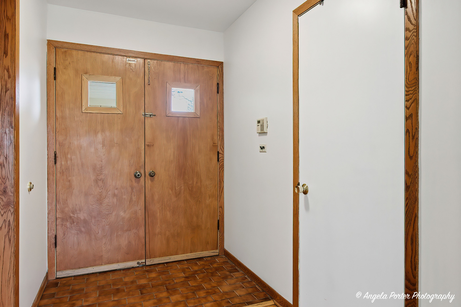 182 Riverside Island Drive, Fox Lake, IL