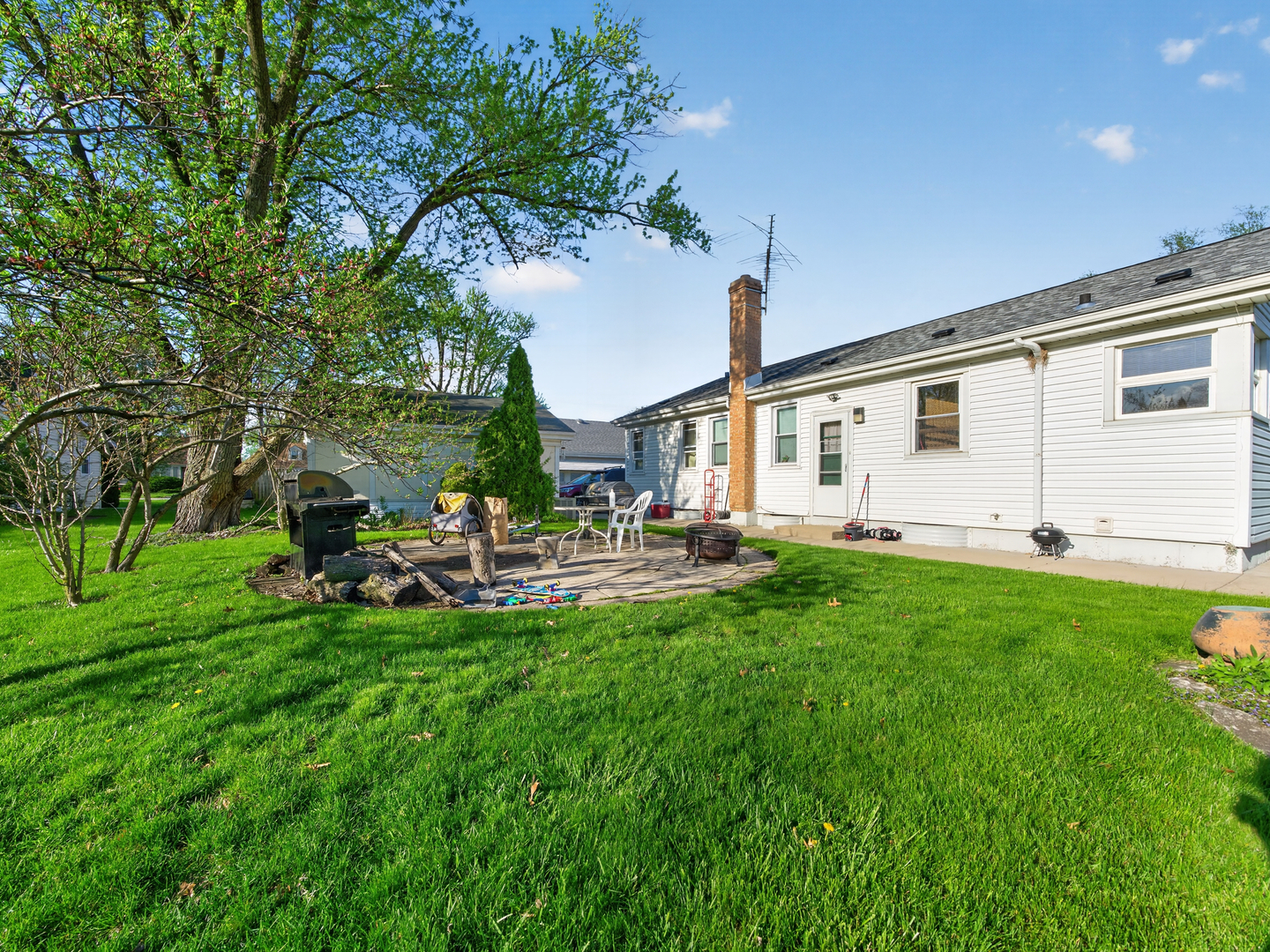 18704 Highland Avenue, Homewood, IL