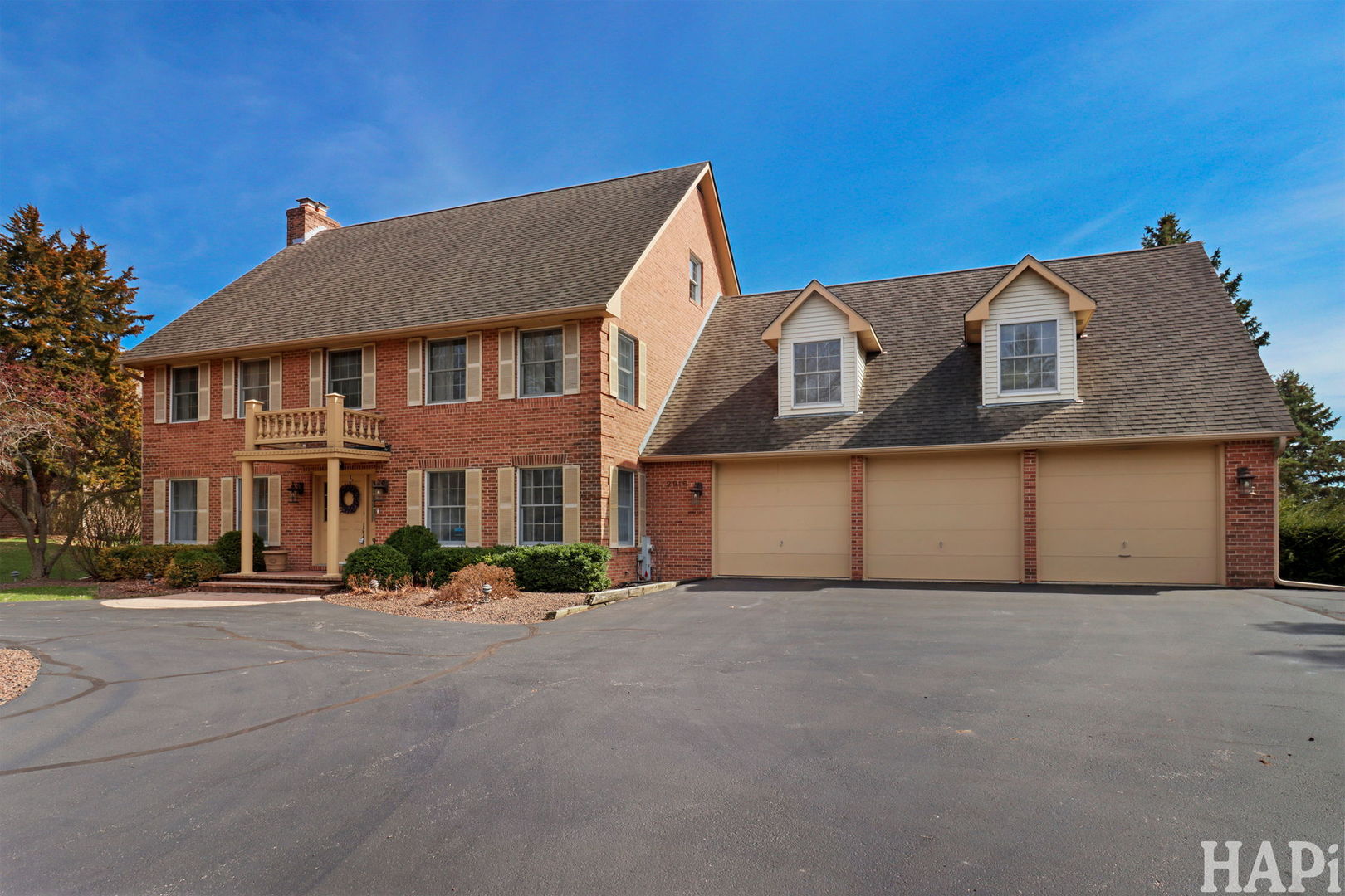 2916 N Bayview Lane, McHenry, IL