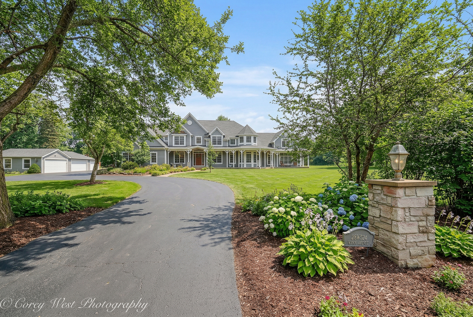 28W524 Wynn Avenue, West Chicago, IL