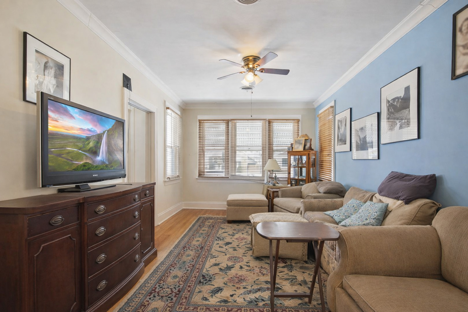 2904 N Nordica Avenue, Chicago, IL