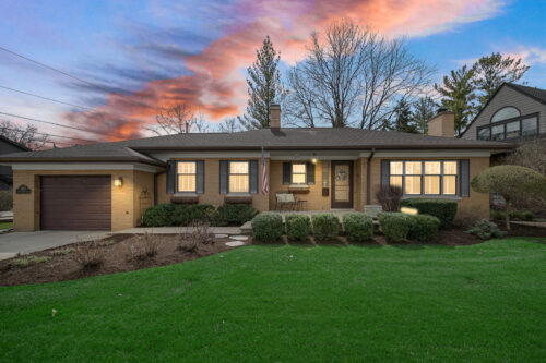 403 W Shabonee Trail, Mount Prospect, IL