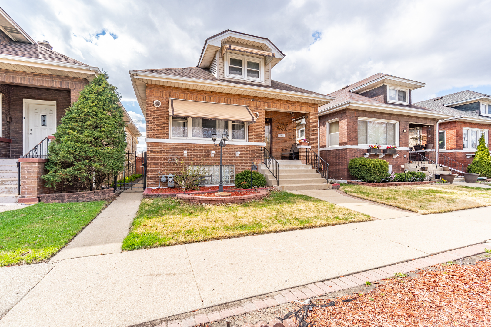 2710 Oak Park Avenue, Berwyn, IL