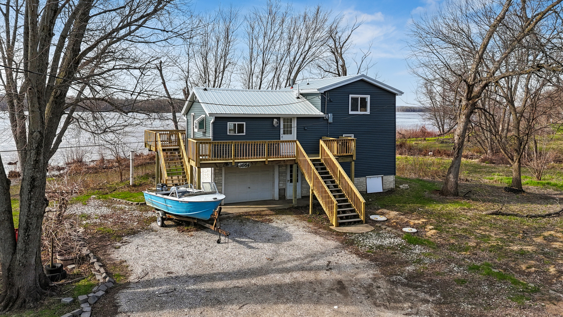 3664 Dismore Road, Muscatine, IA