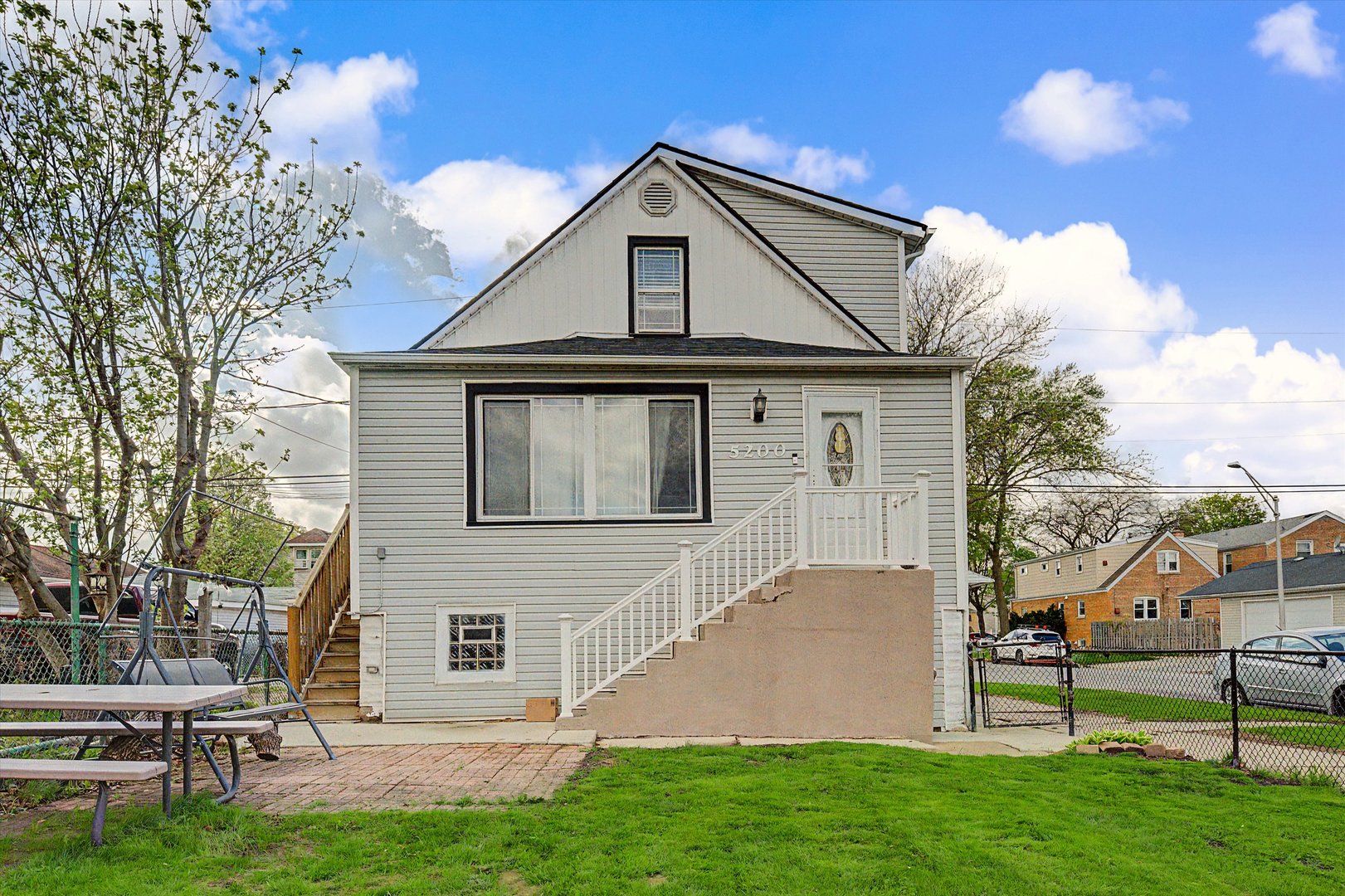 5200 S Lorel Avenue, Chicago, IL