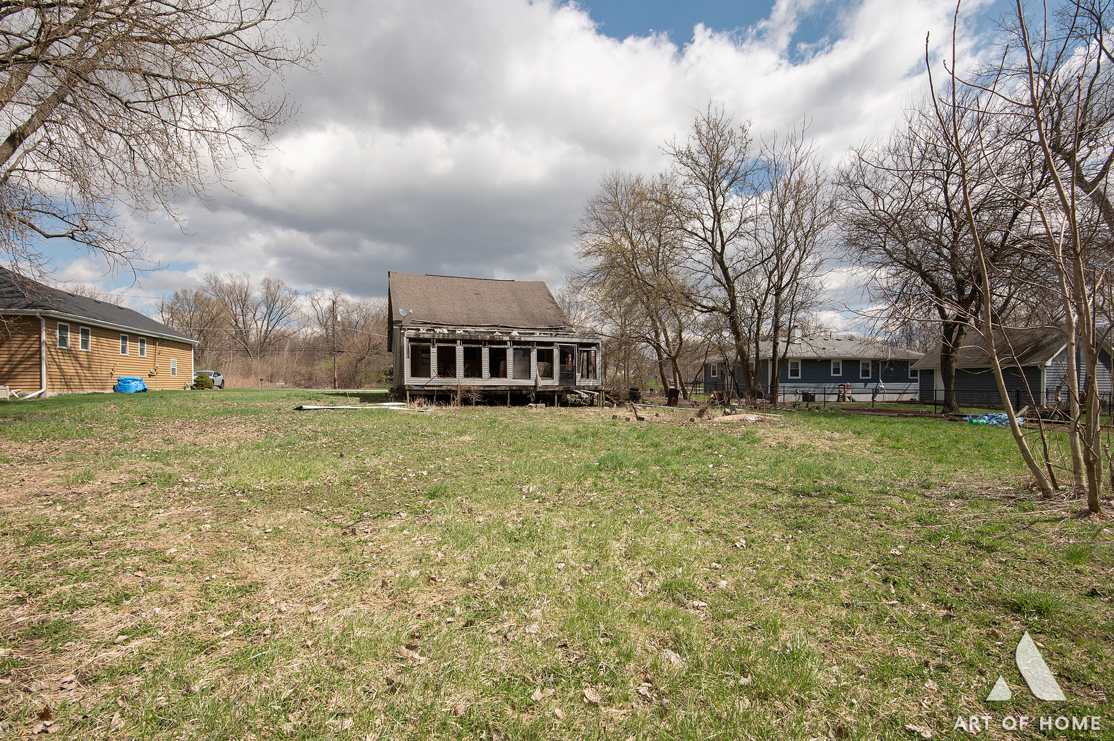 5608 Lenox Road, Lisle, IL