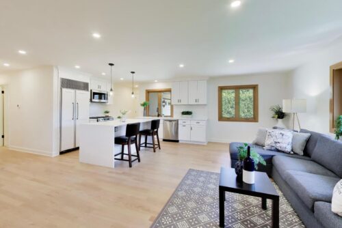 656 Jon Lane, Des Plaines, IL