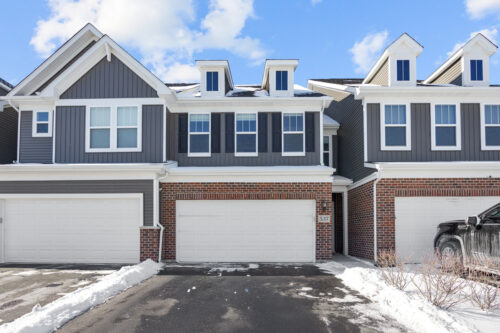 537 Watercress Drive, Aurora, IL