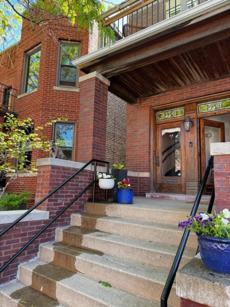 3541 N Oakley Avenue, Chicago, IL
