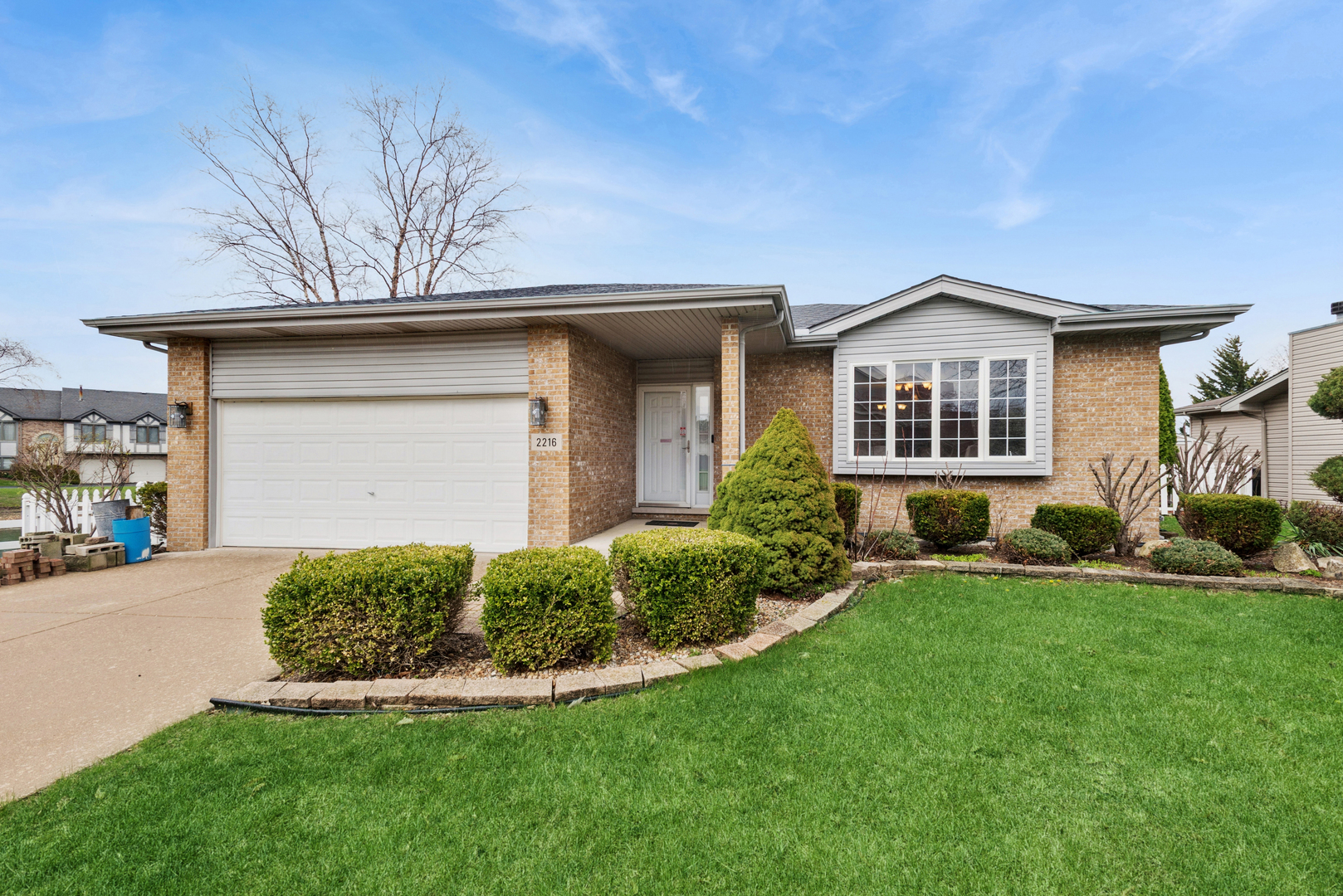 2216 Olde Mill Road, Plainfield, IL