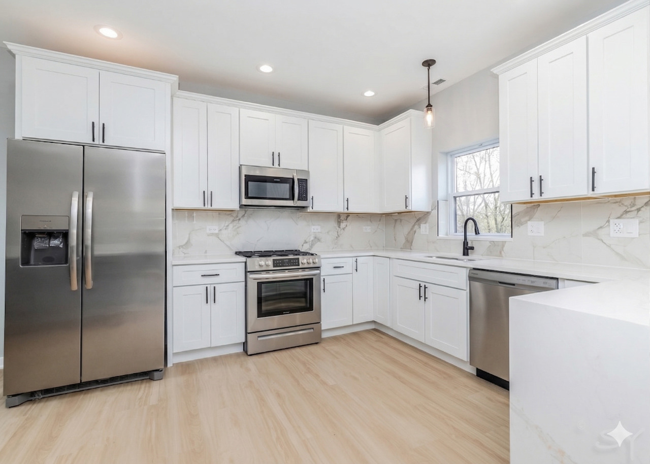 3111 W Polk Street #2, Chicago, IL