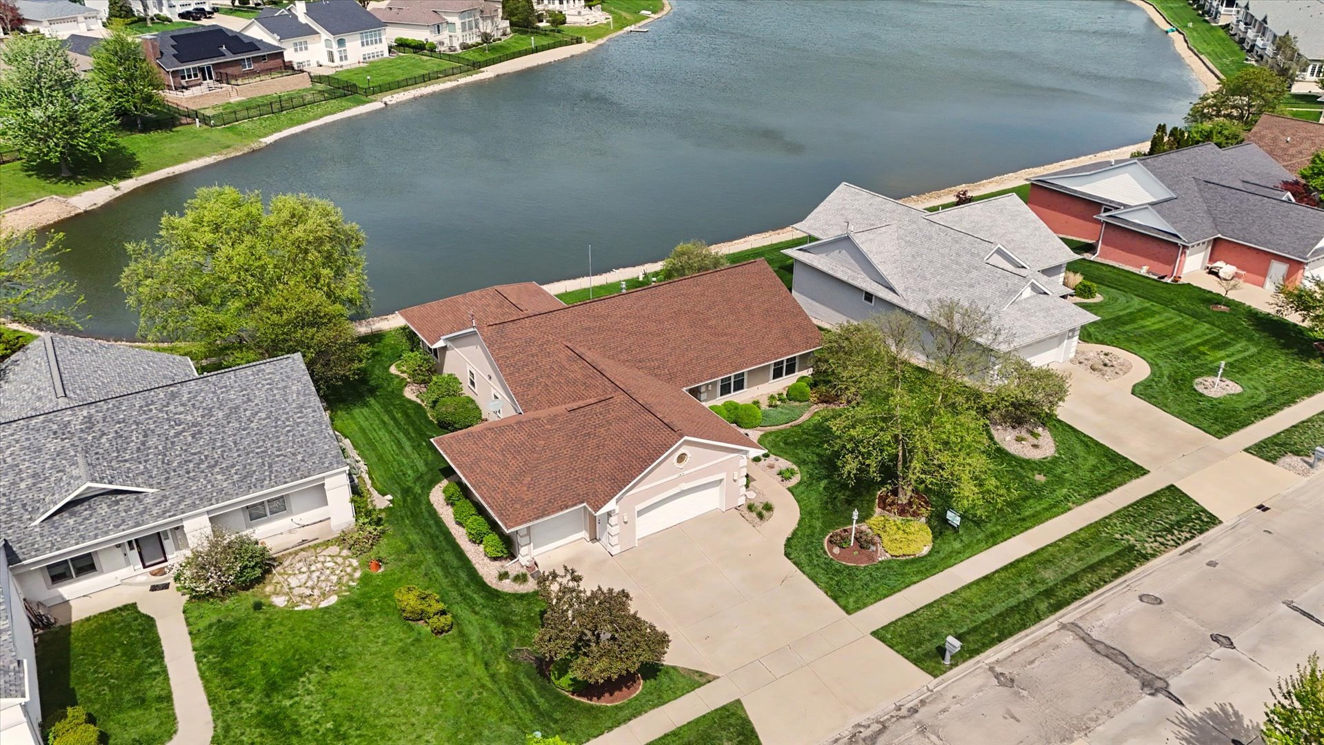 2910 Rutherford Drive, Urbana, IL