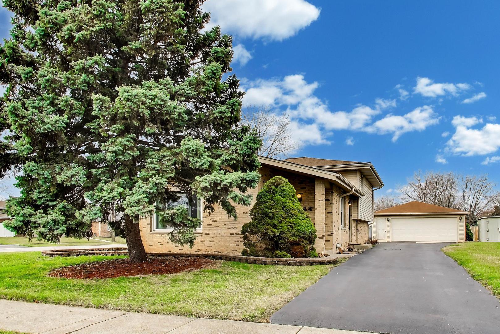 12044 S Holmberg Court, Alsip, IL