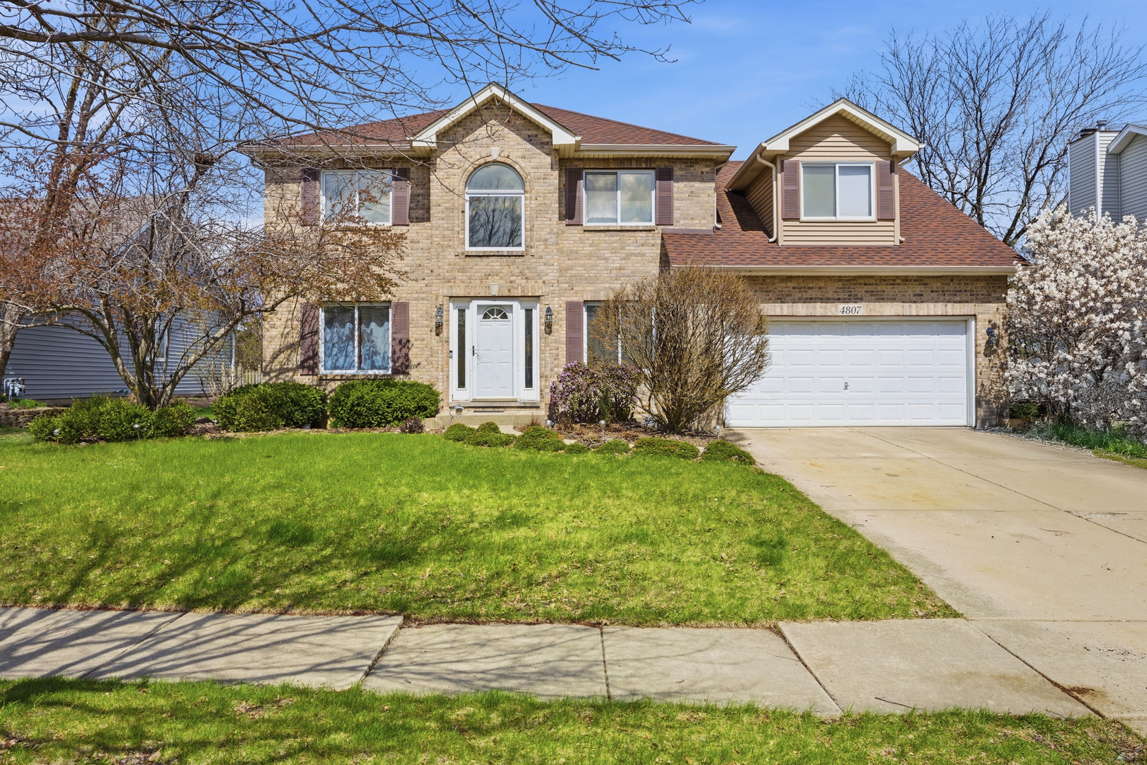 4807 Clearwater Lane, Naperville, IL