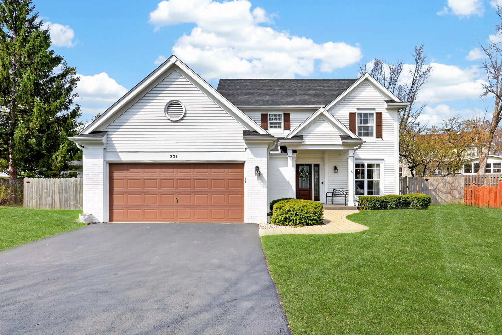 231 Lenox Court, Grayslake, IL