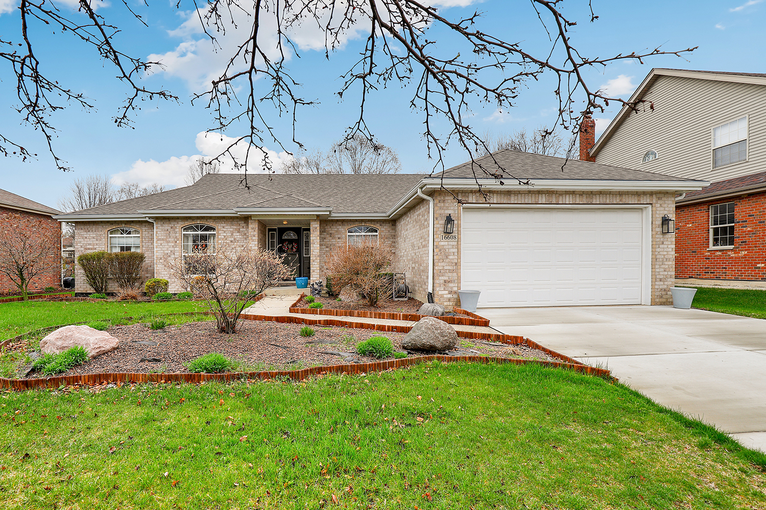 16608 Karen Springs Drive, Lockport, IL