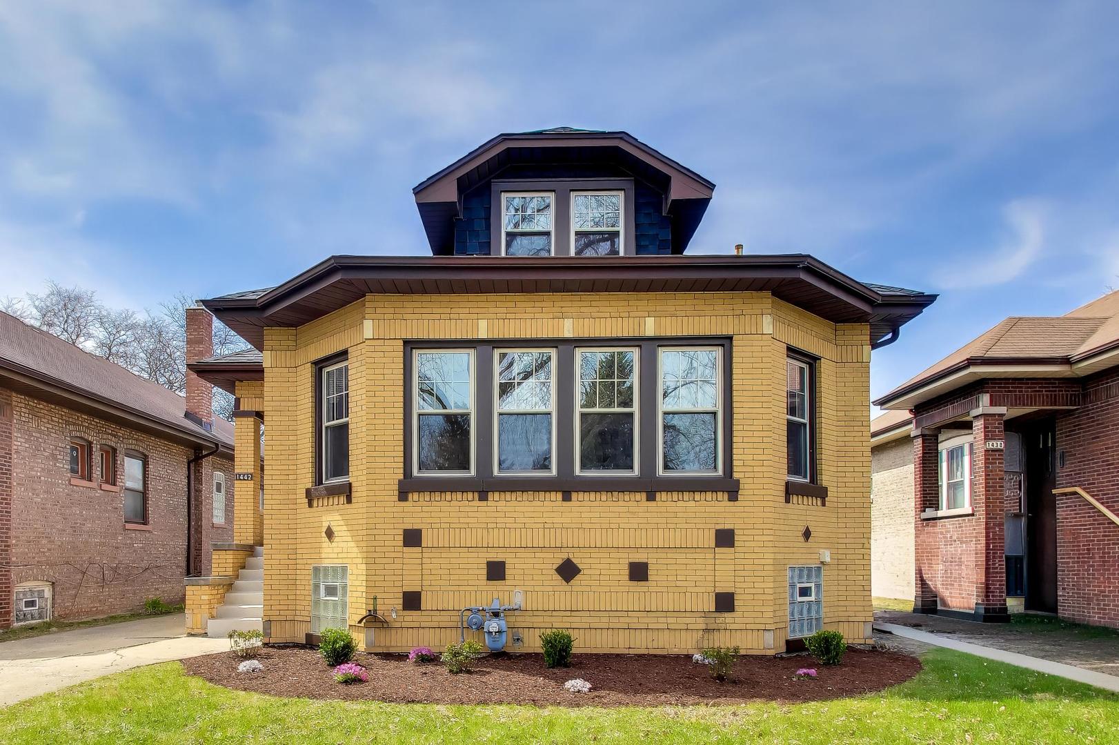 1442 S 15th Avenue, Maywood, IL