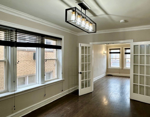 8204 S EXCHANGE Avenue, Chicago, IL