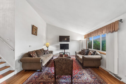 9481 Park Lane, Des Plaines, IL