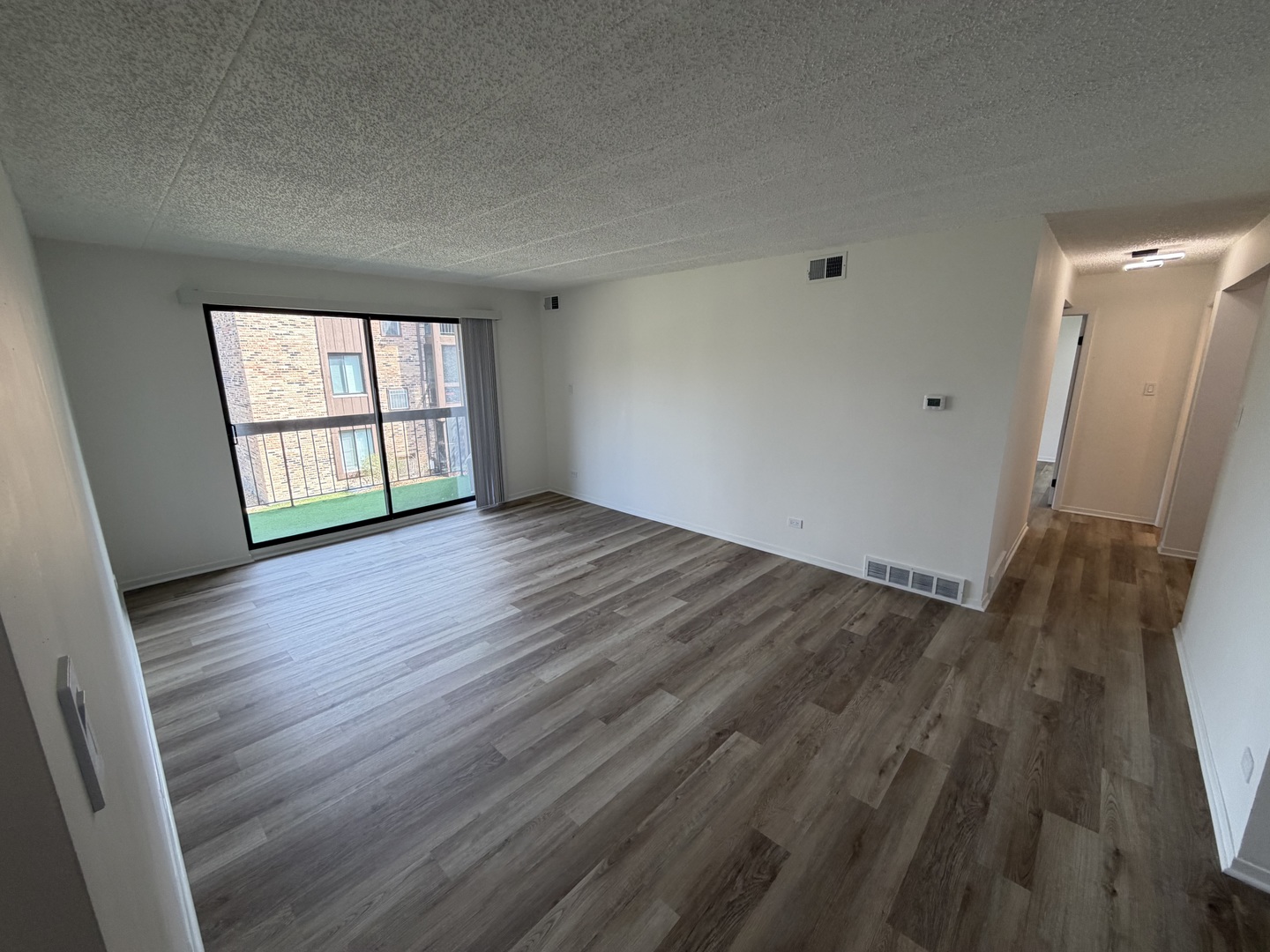 7531 175th Street #422, Tinley Park, IL