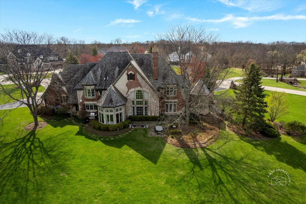 36W442 Hunters Gate Road, St. Charles, IL