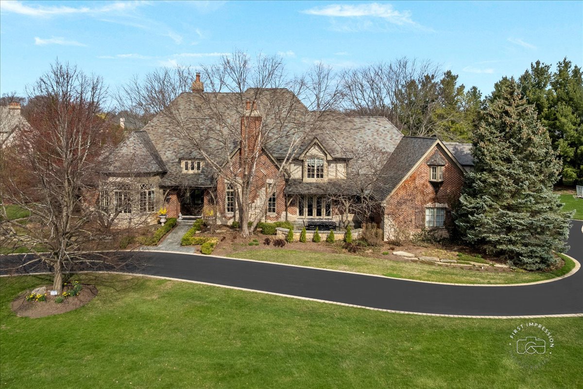 36W442 Hunters Gate Road, St. Charles, IL