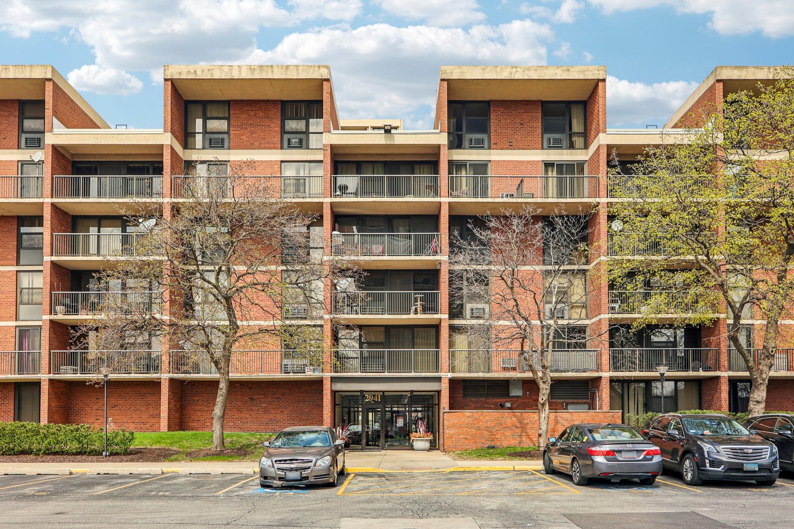 2941 S Michigan Avenue #105, Chicago, IL