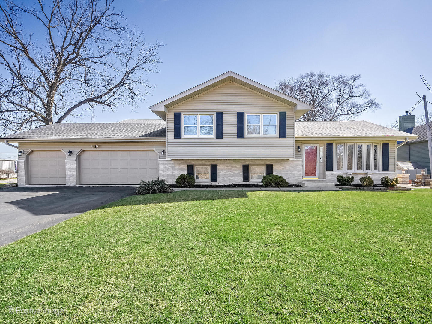 27W015 Manchester Road, Winfield, IL