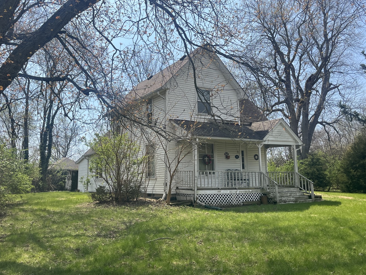 403 E 200 N Road, Loda, IL