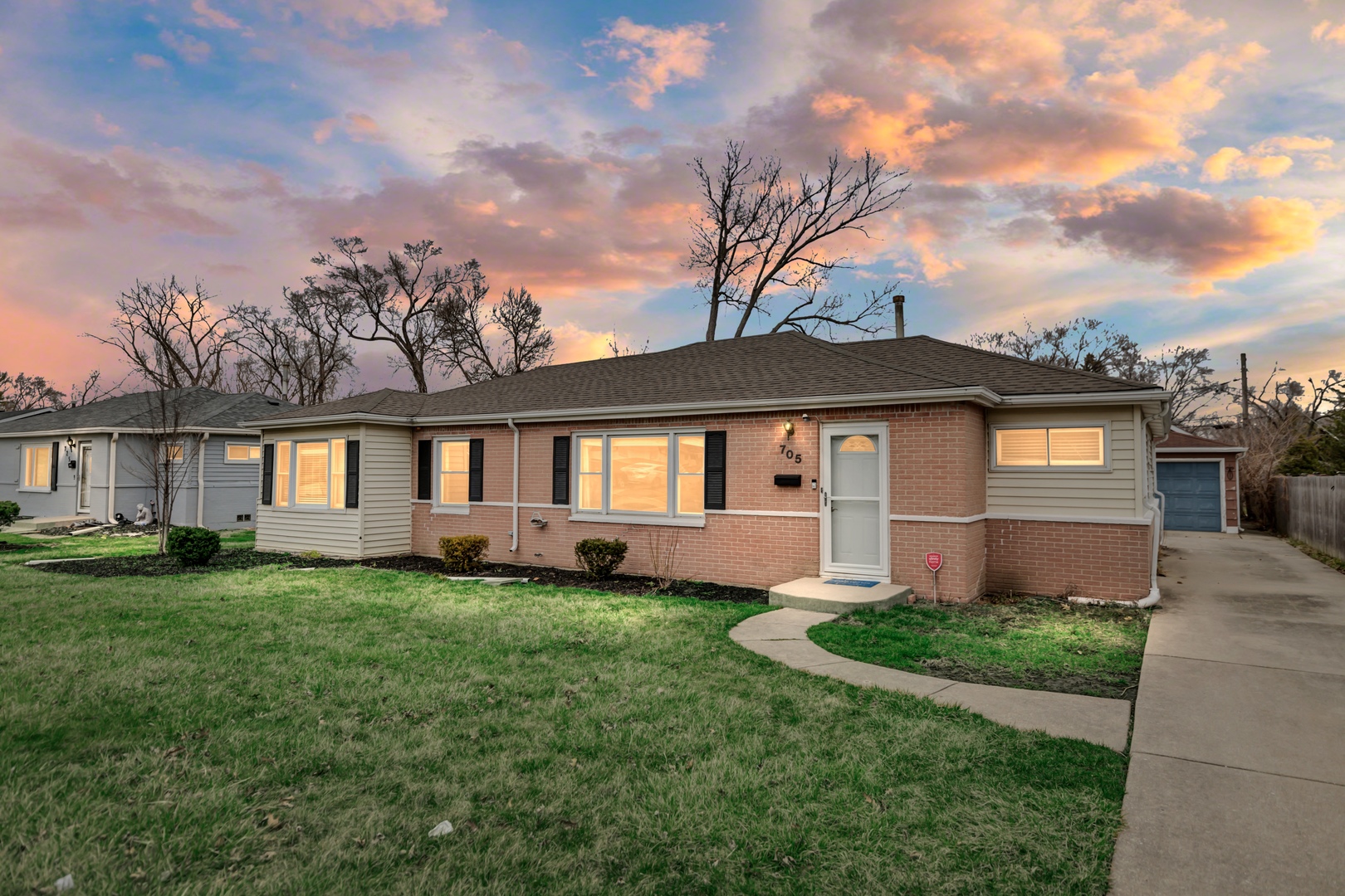 705 Cumberland Street, Hoffman Estates, IL