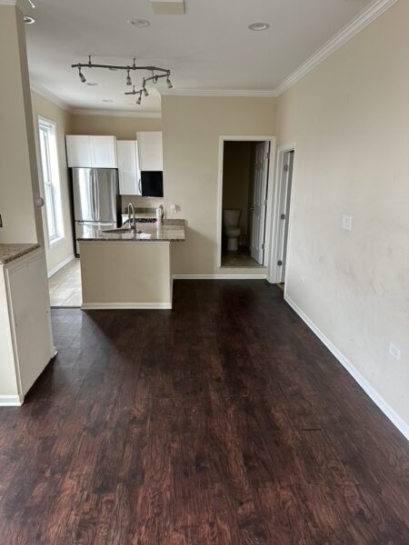 321 W 24th Street #3R, Chicago, IL