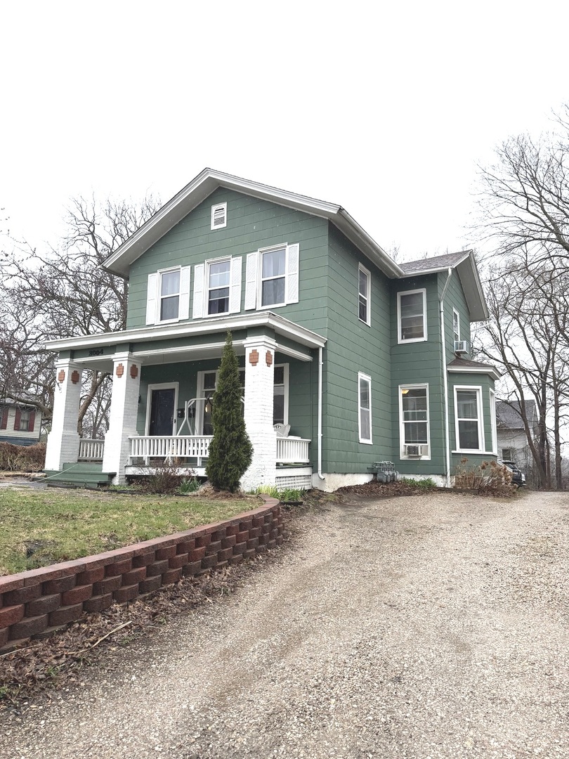 2004 E 13th Street, Davenport, IA