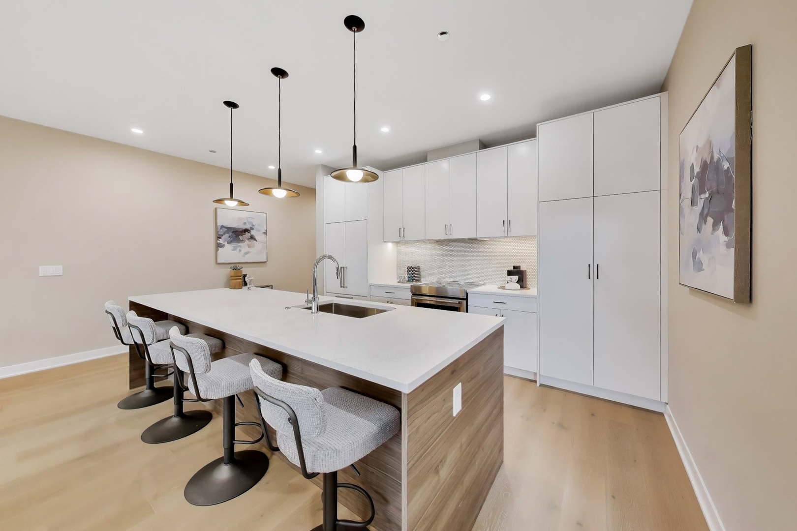 5114 S Kenwood Avenue #4B, Chicago, IL