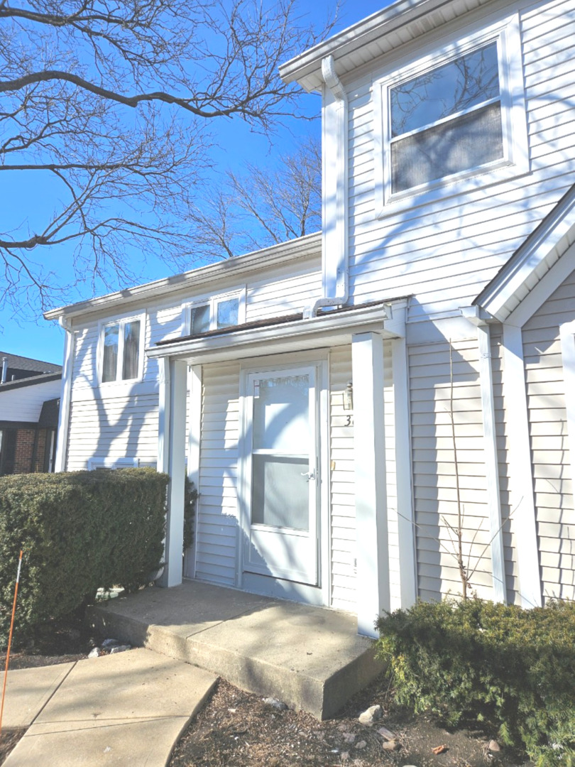 360 Inverrary Lane, Deerfield, IL