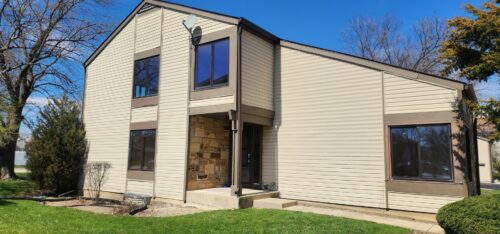 548 Alton Court, Carol Stream, IL