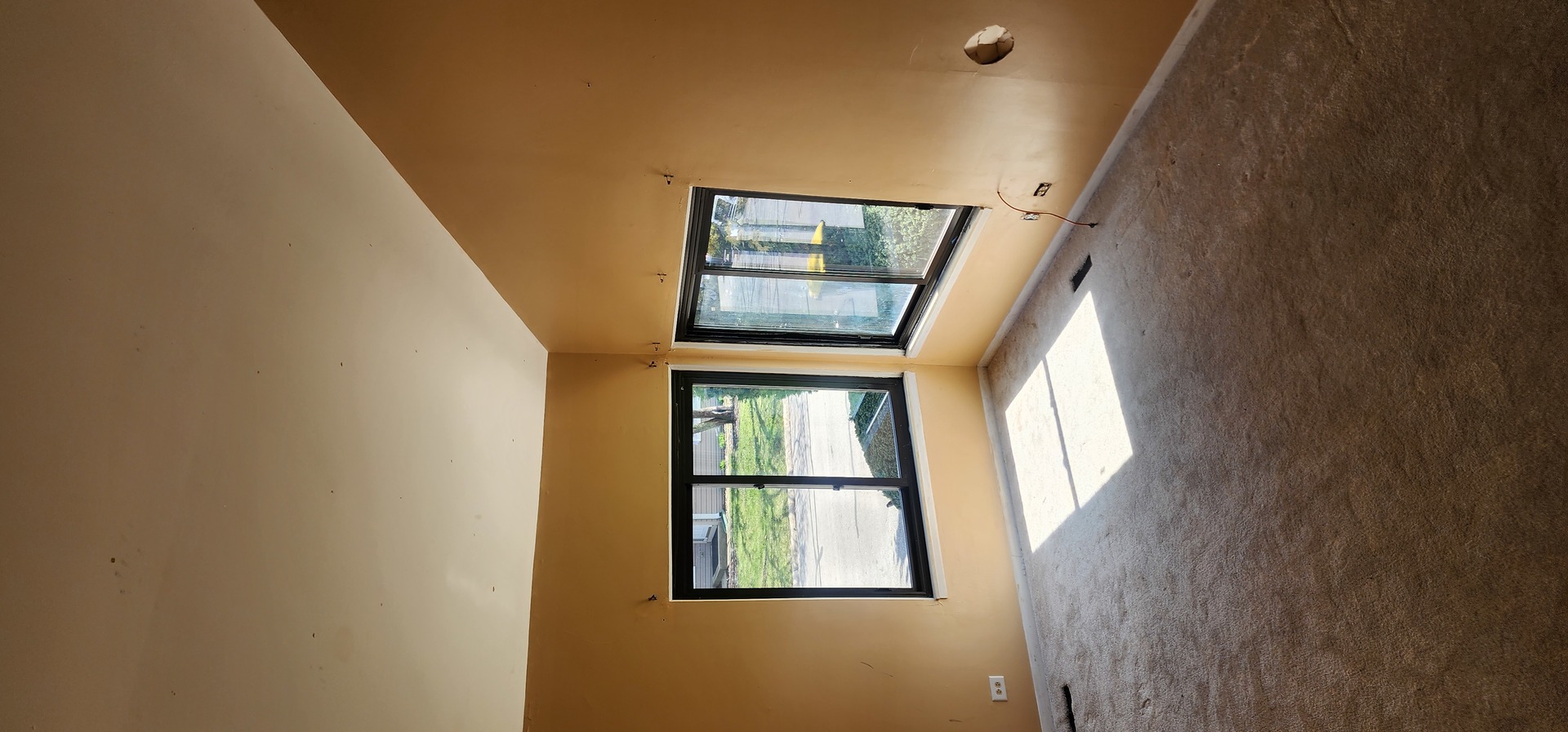 548 Alton Court, Carol Stream, IL