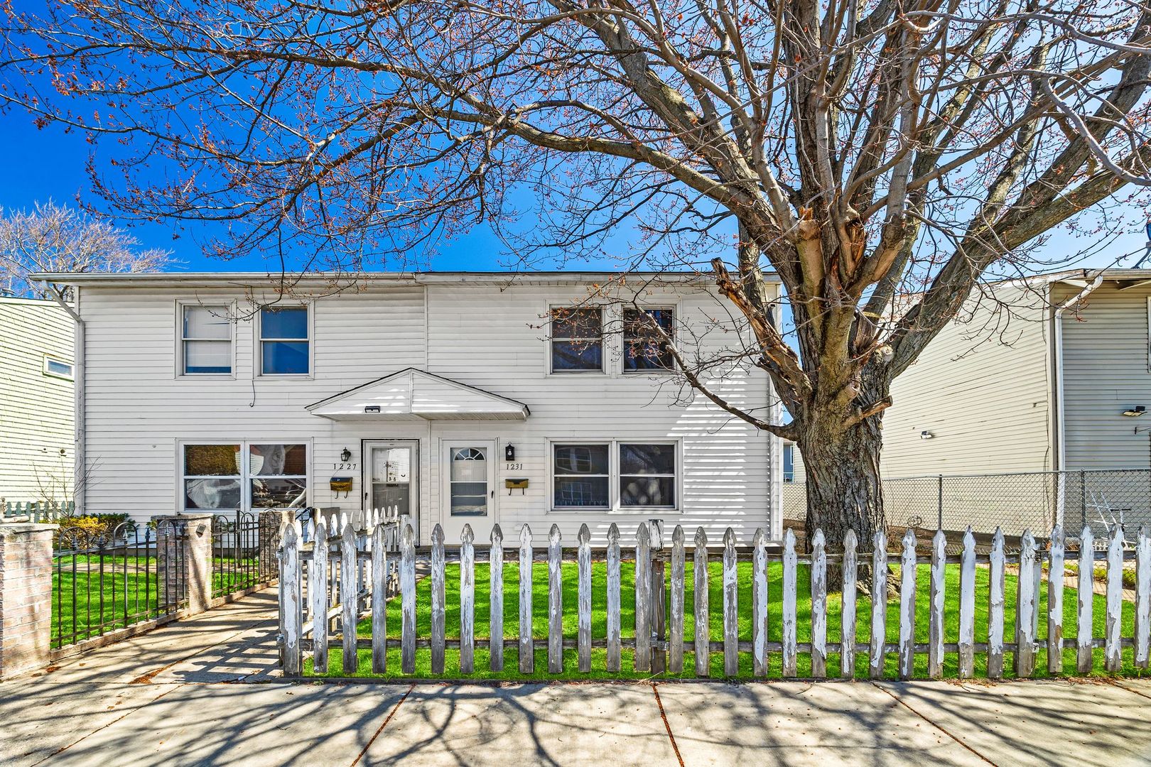 1231 Tobin Court, Waukegan, IL