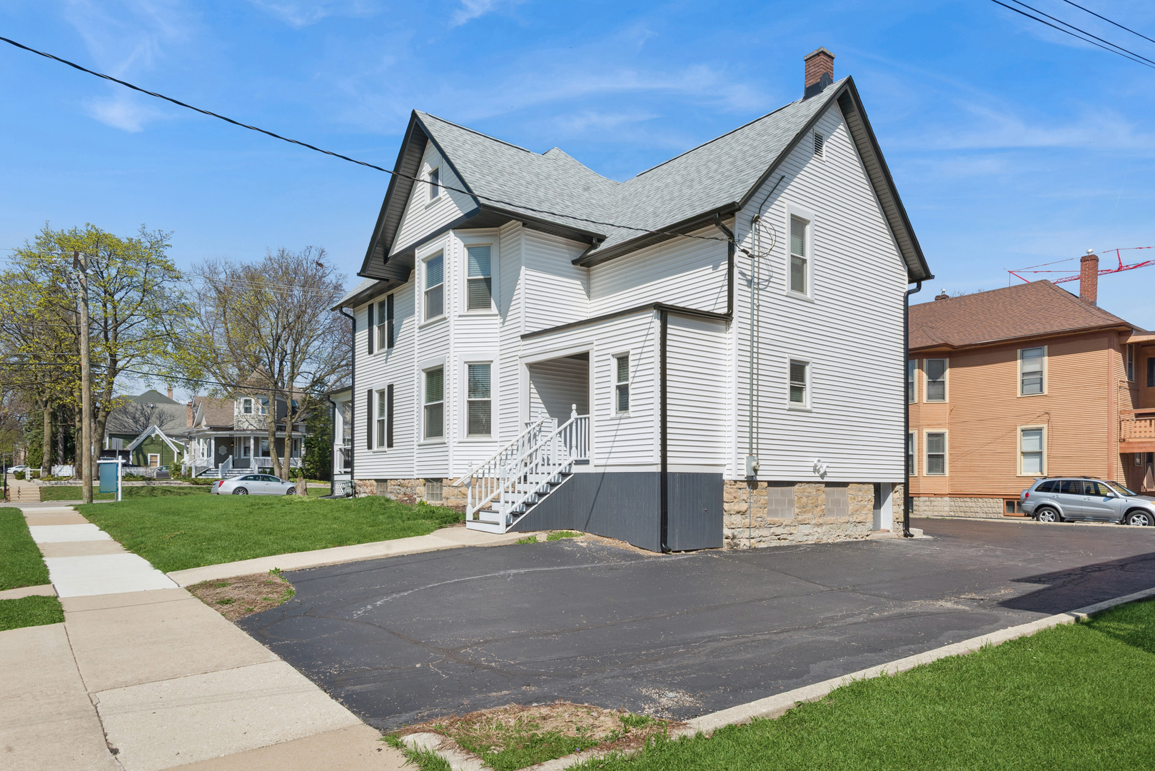 323 S Hale Street, Wheaton, IL
