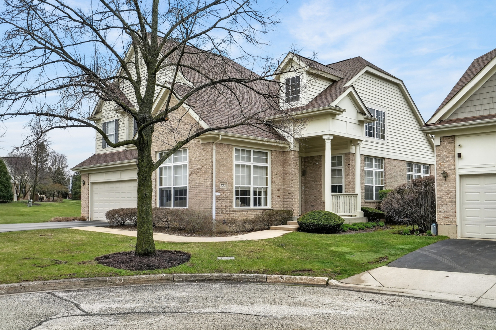 2072 Inverness Drive, Vernon Hills, IL