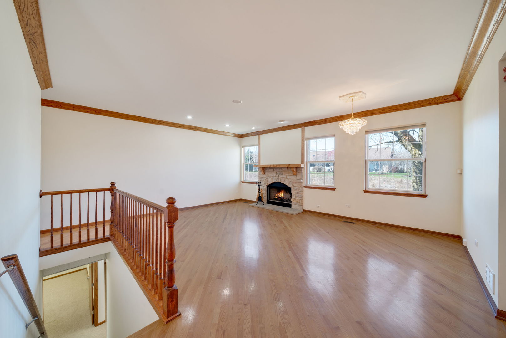 2370 Carillon Drive, Grayslake, IL