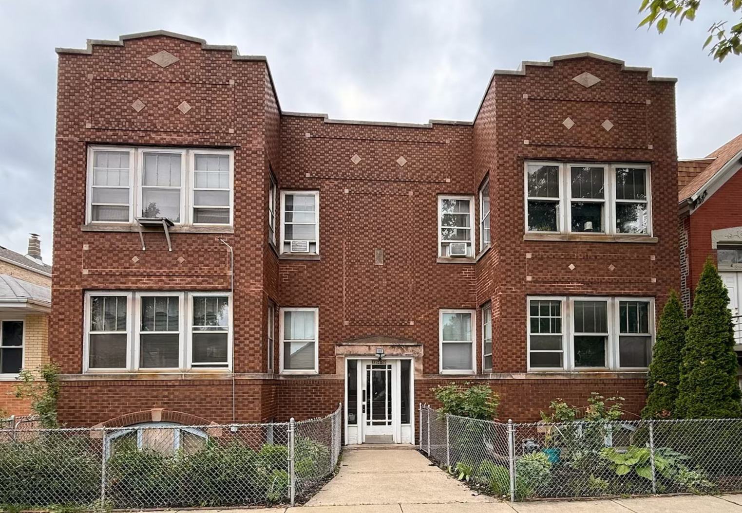 3352 S Lituanica Avenue #1, Chicago, IL